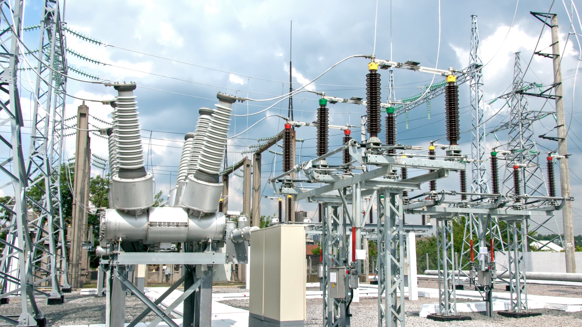 Resiliência no Sistema Elétrico Brasileiro: Diretrizes Técnicas, Regulatórias e Inovações para um Setor em Transformação